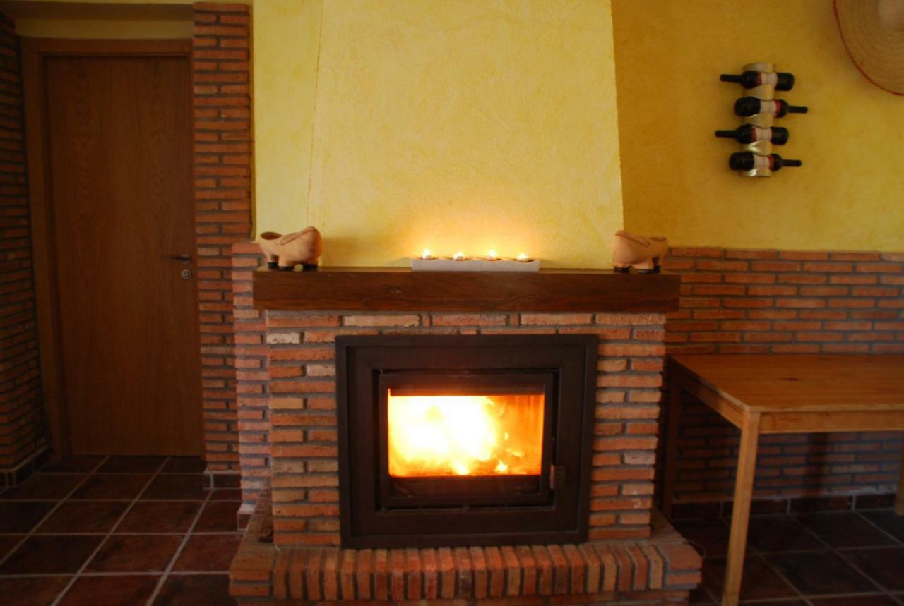 Casa Rural Mirando A Gredos Cadalso de los Vidrios Exteriér fotografie